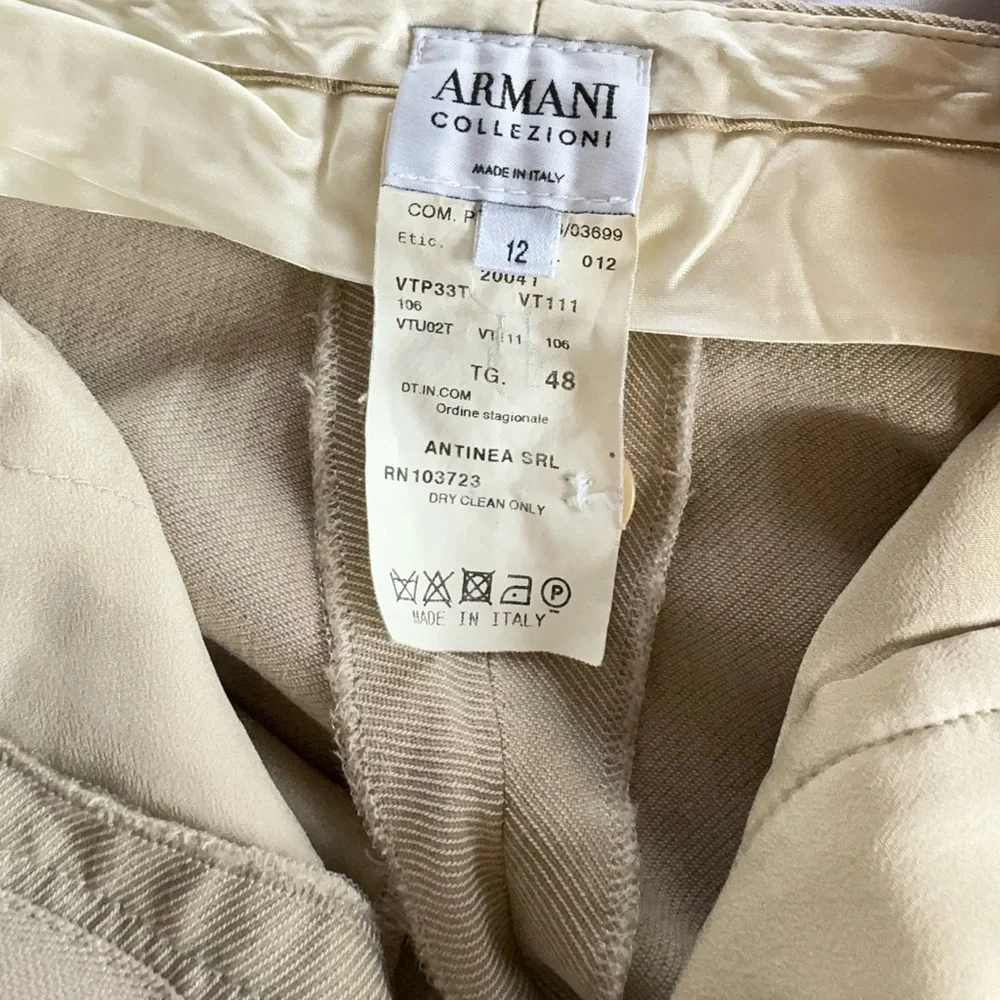 Armani Collezioni Designer Polished Casual Men’s Basic Light Summer Tan Slacks